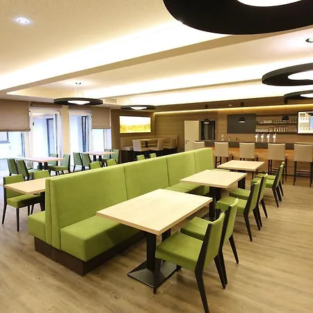 Sankt Magdalena 3* לינץ