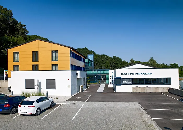 Sankt Magdalena 3* Λιντς